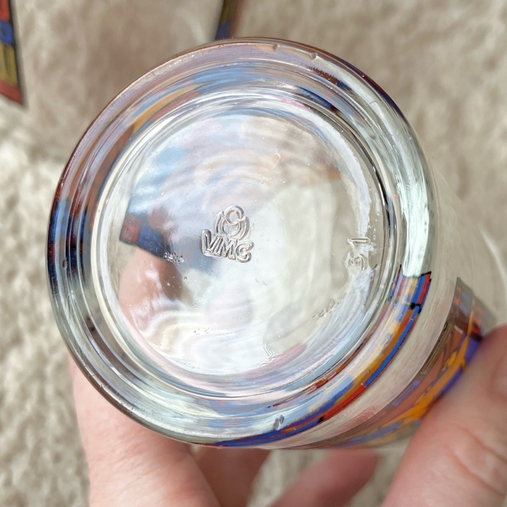 1990’s Vintage Lion King Themed Glass Carafe Bottle and Cup Set - Picture 11 of 11
